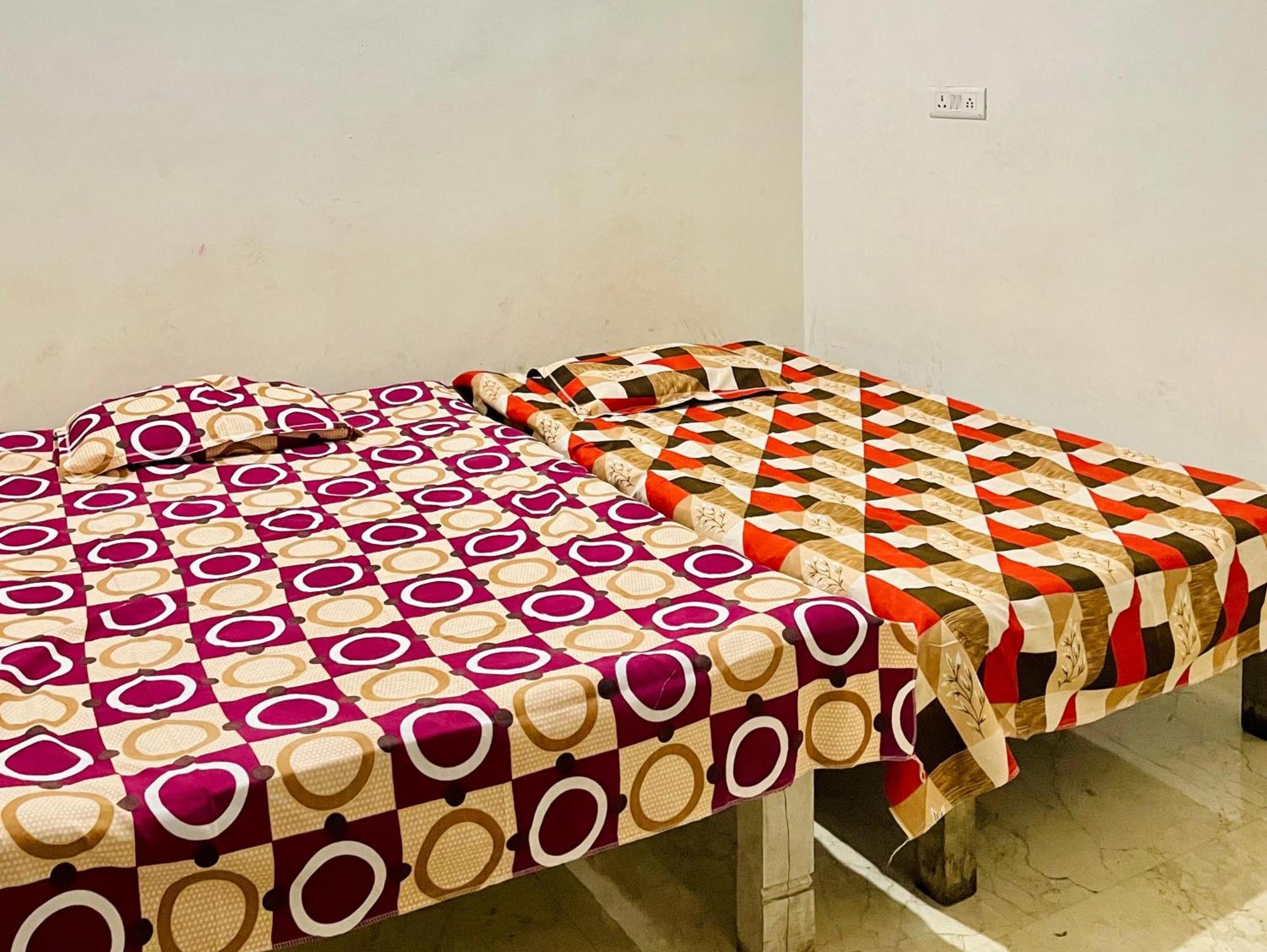 Om Sai Guest House Varanasi Exterior foto
